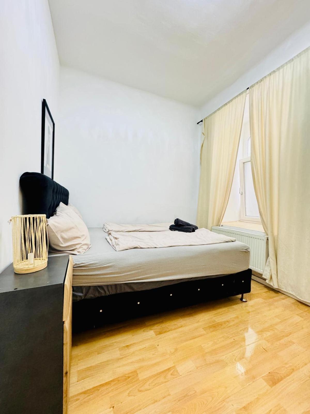 Comfy Rooms In A Shared Apt, 8Min To Rathausplatz Вена Экстерьер фото