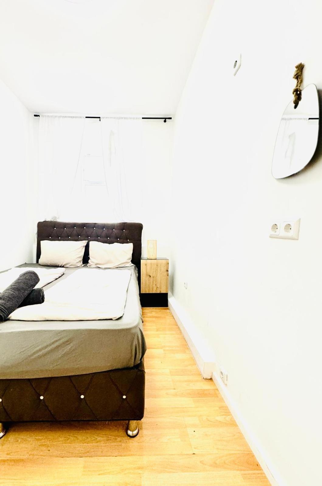 Comfy Rooms In A Shared Apt, 8Min To Rathausplatz Вена Экстерьер фото