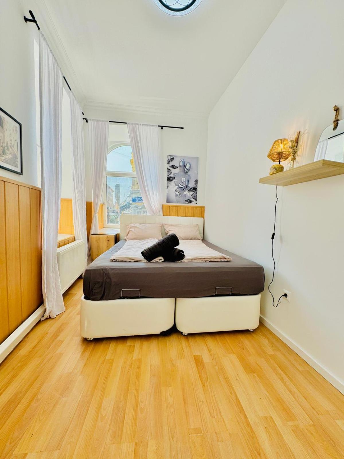 Comfy Rooms In A Shared Apt, 8Min To Rathausplatz Вена Экстерьер фото